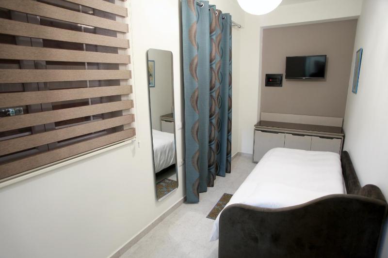 Budget Single Room image 2