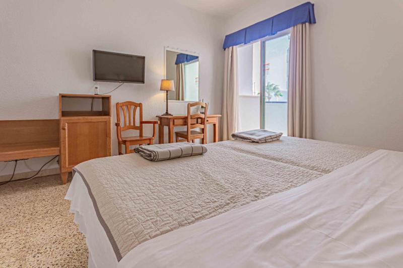 Superior Double Room image 4