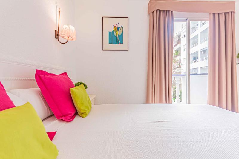 Standard Double Room image 1