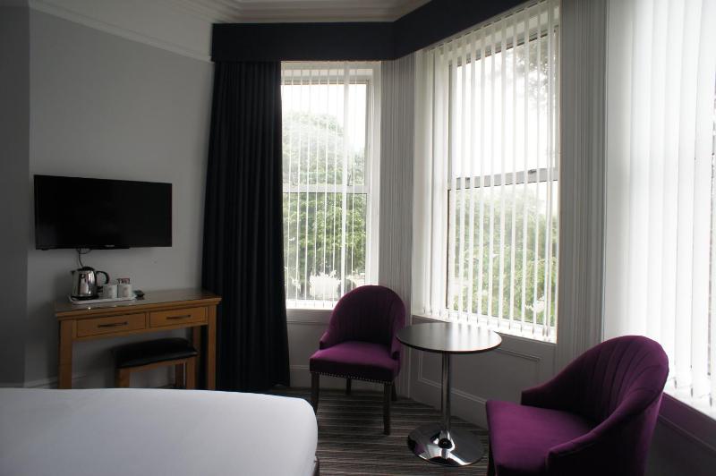 Superior Double Room image 4