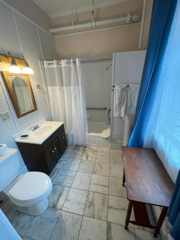 Quadruple Room image 2