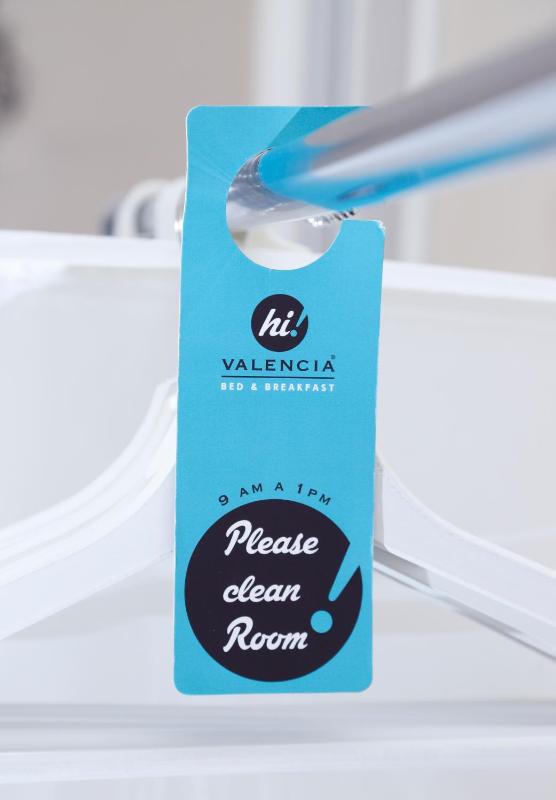 Standard Queen Room With Private bathroom image 3