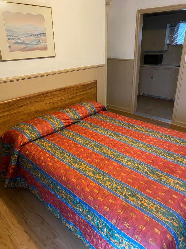 Budget Double Room image 1