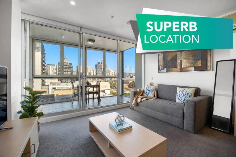 The Balfours Haven - 1BR CBD with Wifi Parking - image 1