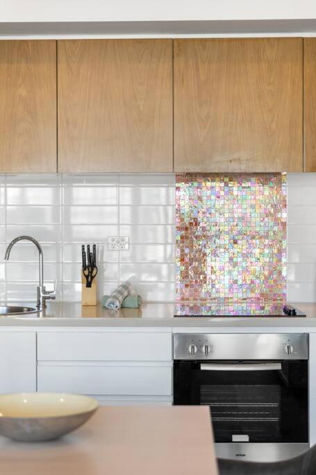 The Balfours Haven - 1BR CBD with Wifi Parking - image 12