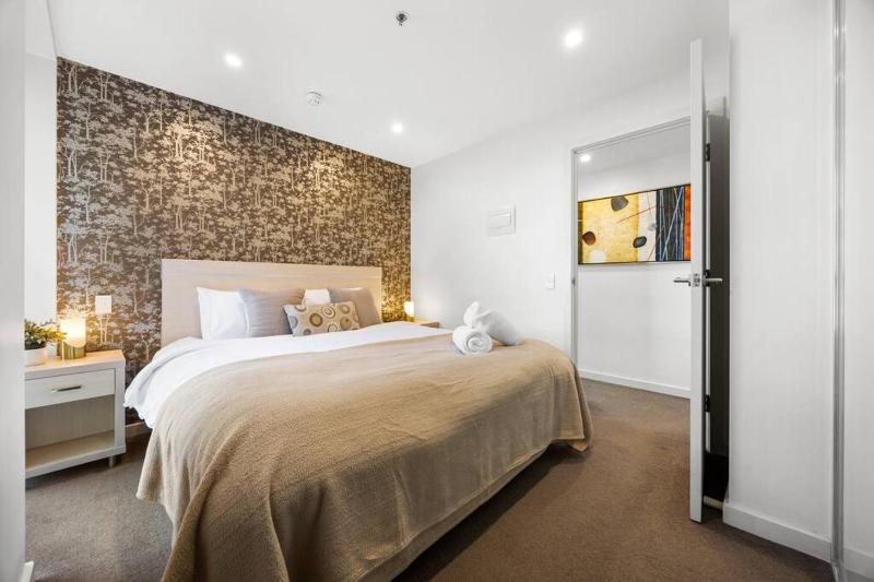 The Balfours Haven - 1BR CBD with Wifi Parking - image 7