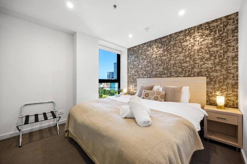 The Balfours Haven - 1BR CBD with Wifi Parking - image 14