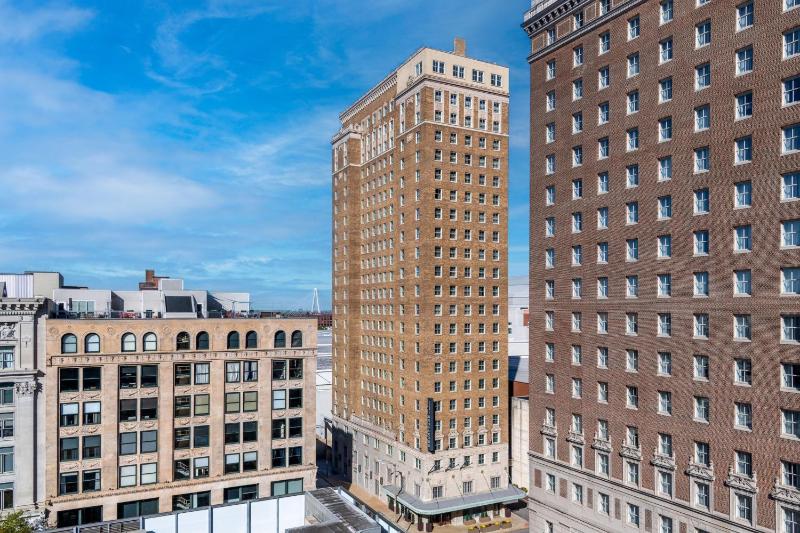 Courtyard by Marriott St. Louis Downtown/Convention Center - image 11