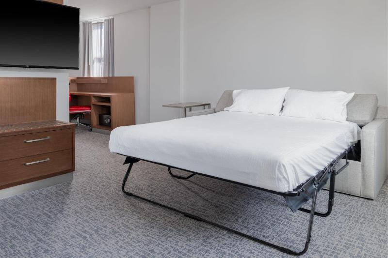 Courtyard by Marriott St. Louis Downtown/Convention Center - image 6