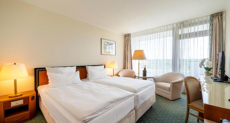 Standard Single Room image 3