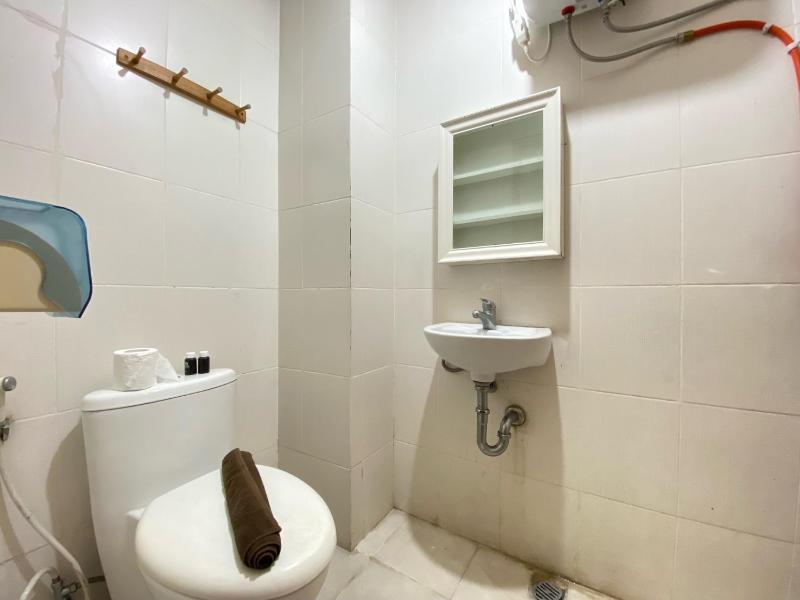 Cozy 2BR Apartment at Pinewood Jatinangor By Travelio - image 7