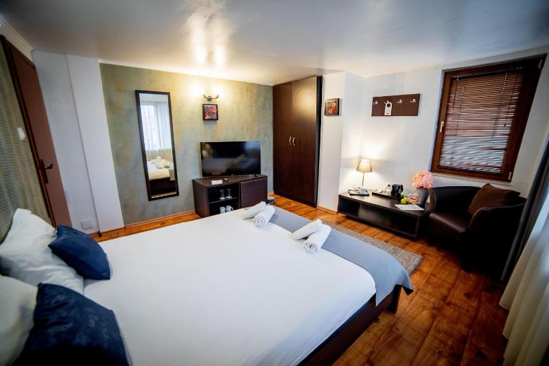 Velinov Boutique Hotel - image 26