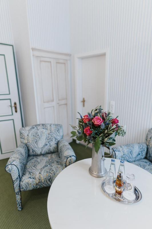 Business Double Room image 3