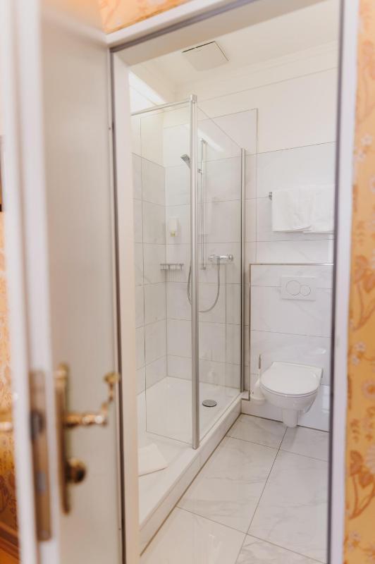 Comfort Double Room image 3