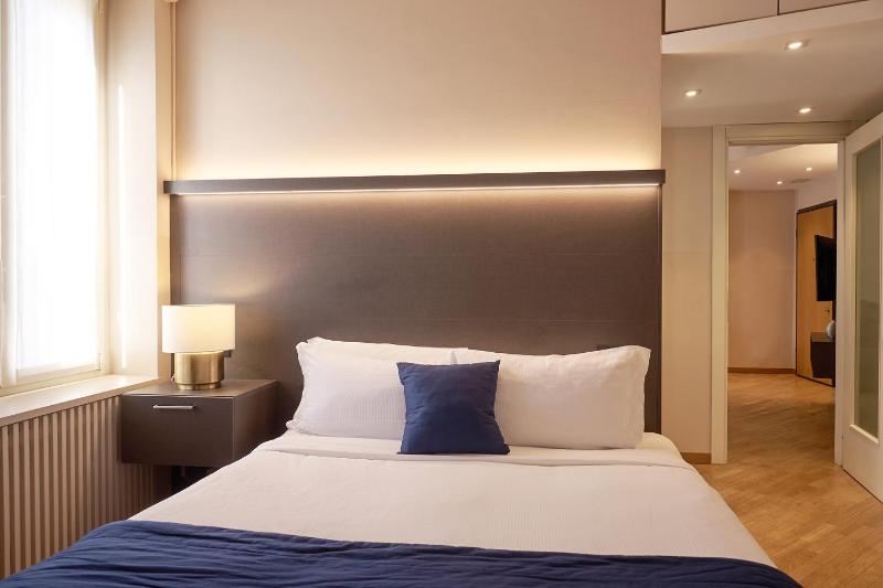 One-Bedroom Apartment - Via Dogana 3 image 1
