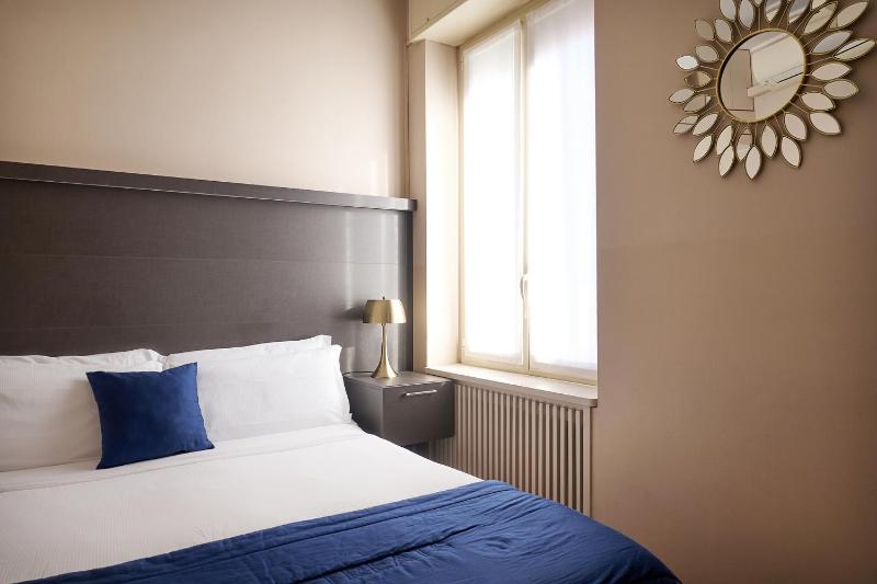One-Bedroom Apartment - Via Dogana 3 image 3