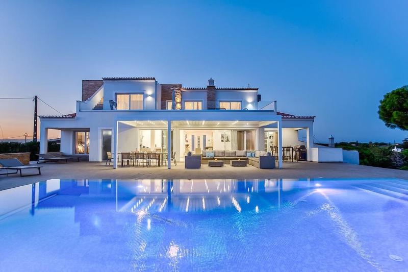 Villa Goldeneye - Luxury 6 Bedroom Villa - image 30
