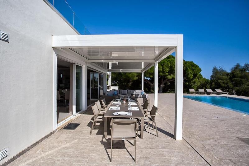 Villa Goldeneye - Luxury 6 Bedroom Villa - image 34