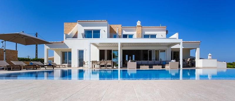 Villa Goldeneye - Luxury 6 Bedroom Villa - image 38