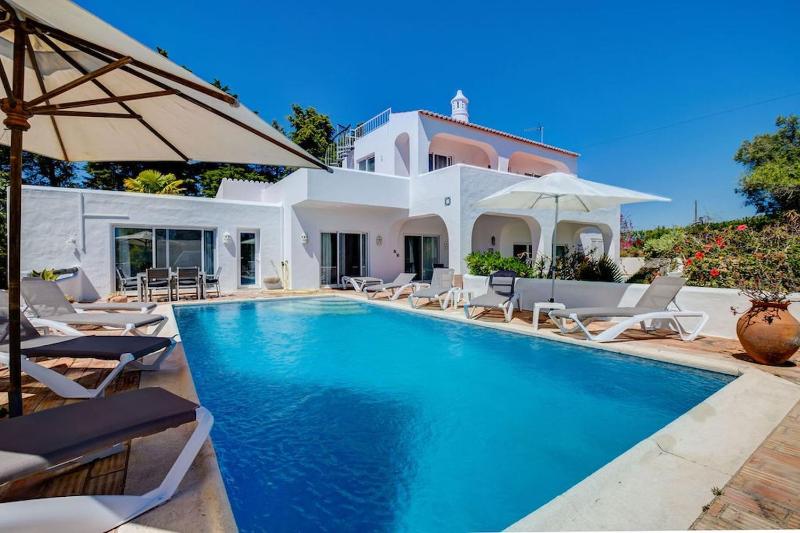Casa Ninho - Spacious 5 bedroom villa - image 1