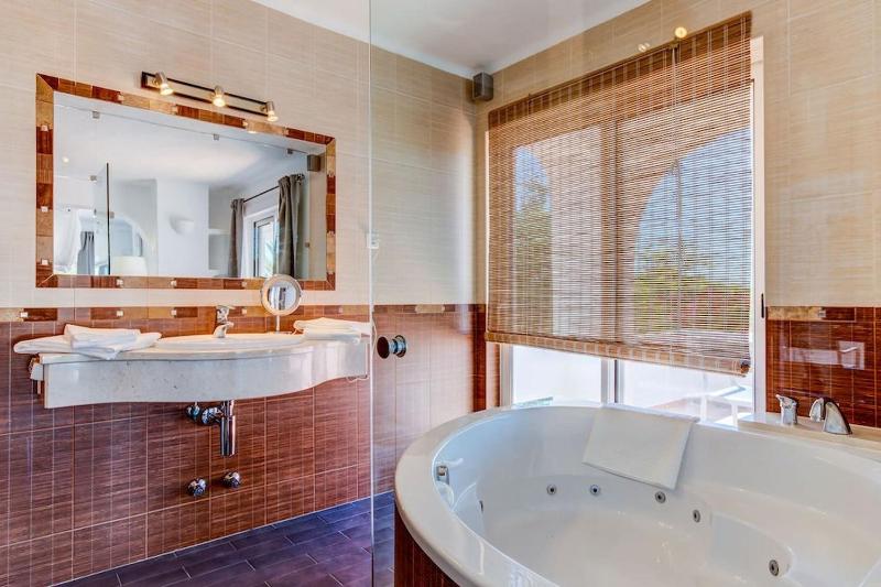 Casa Ninho - Spacious 5 bedroom villa - image 22