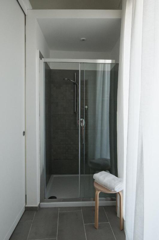 King Room with Balcony image 3