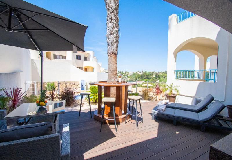 102 Hibiscus Monte Dourado - Deluxe Apartment with Private Deck - image 12