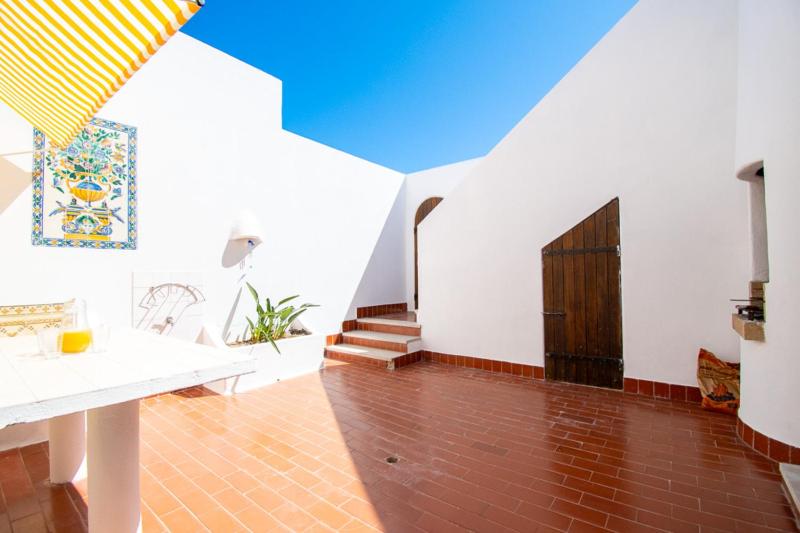 Casa Xodo - Charming 3-Bedroom Villa - image 35