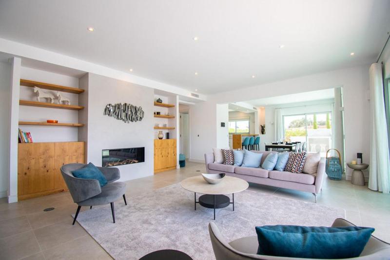 Casa da Lua - Luxury 4-Bedroom Villa with Pool - image 49