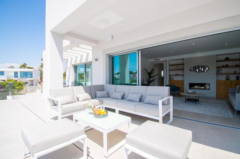 Casa da Lua - Luxury 4-Bedroom Villa with Pool - image 28