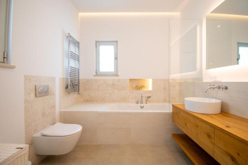 Casa da Lua - Luxury 4-Bedroom Villa with Pool - image 39