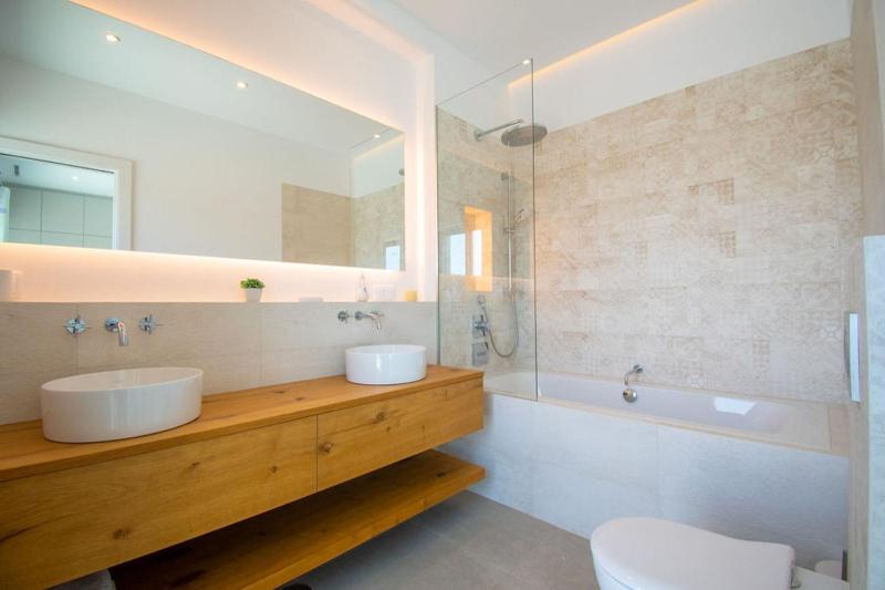 Casa da Lua - Luxury 4-Bedroom Villa with Pool - image 38
