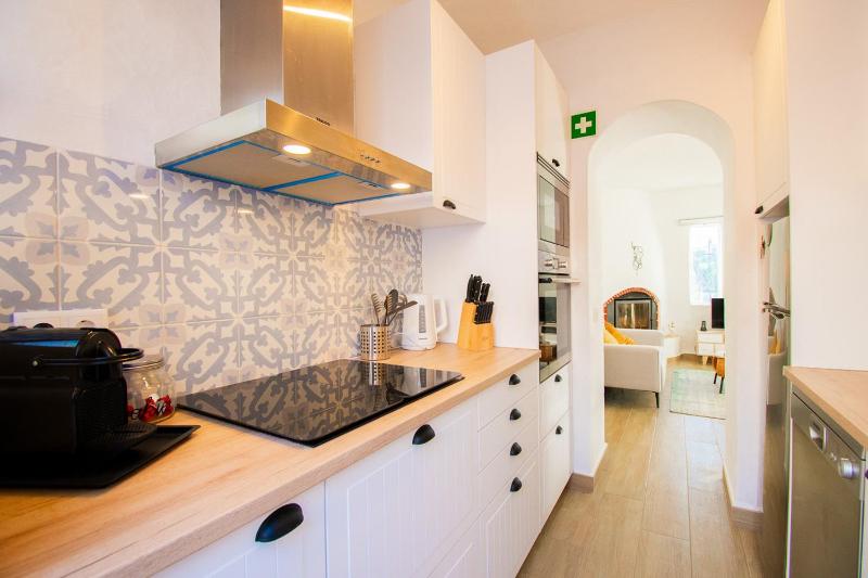 C65 Quinta do Paraiso - Charming 2-Bedroom Bungalow - image 50