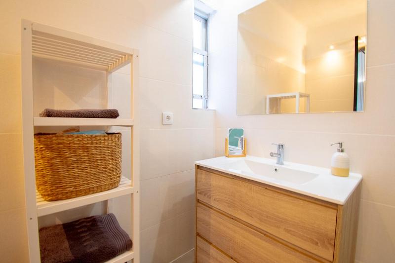 C65 Quinta do Paraiso - Charming 2-Bedroom Bungalow - image 32