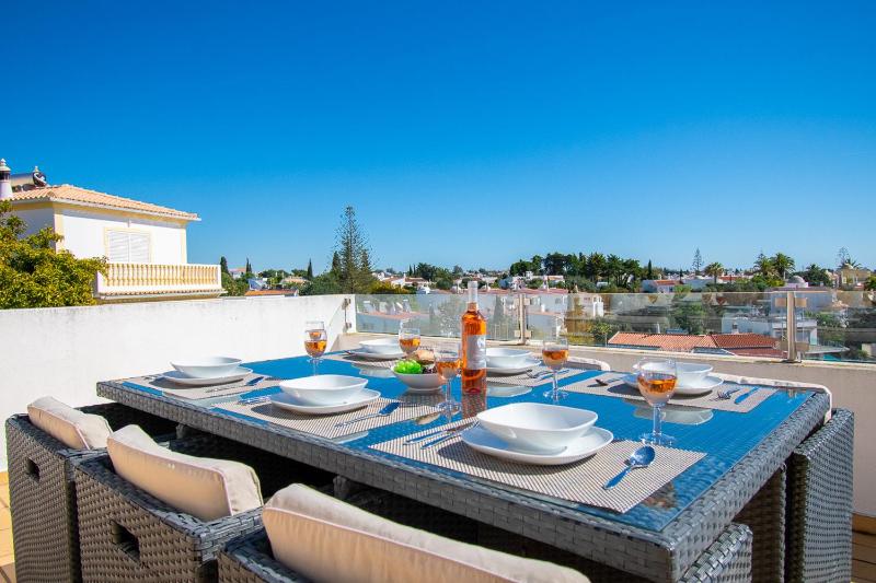 Casa Filipa Full house - Spacious Villa with Private Pool & Jacuzzi - image 24