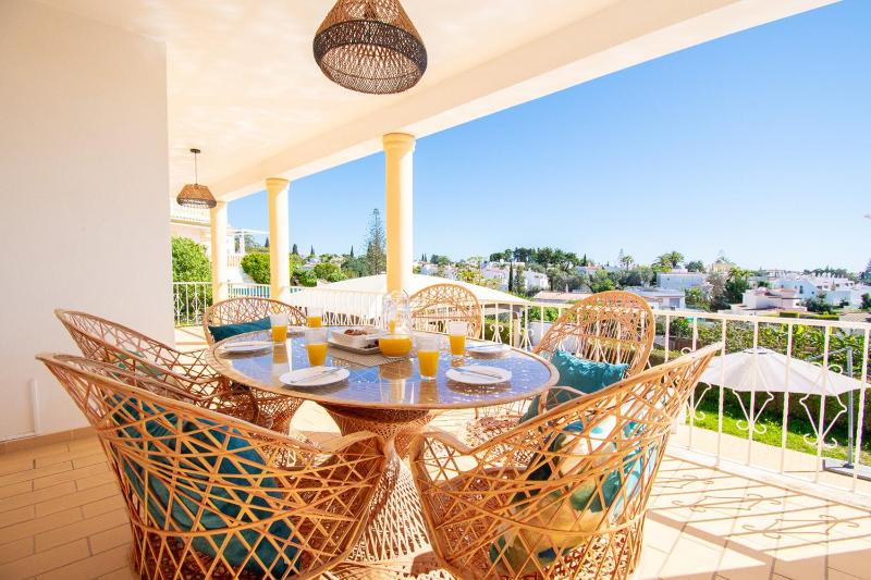 Casa Filipa Full house - Spacious Villa with Private Pool & Jacuzzi - image 28