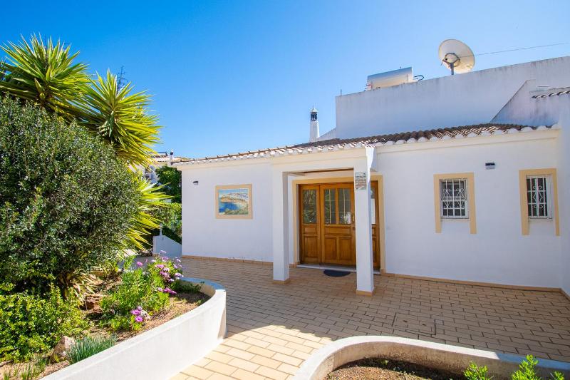 Casa Filipa Full house - Spacious Villa with Private Pool & Jacuzzi - image 31