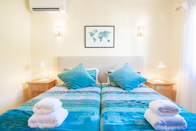 Casa Filipa Full house - Spacious Villa with Private Pool & Jacuzzi - image 41