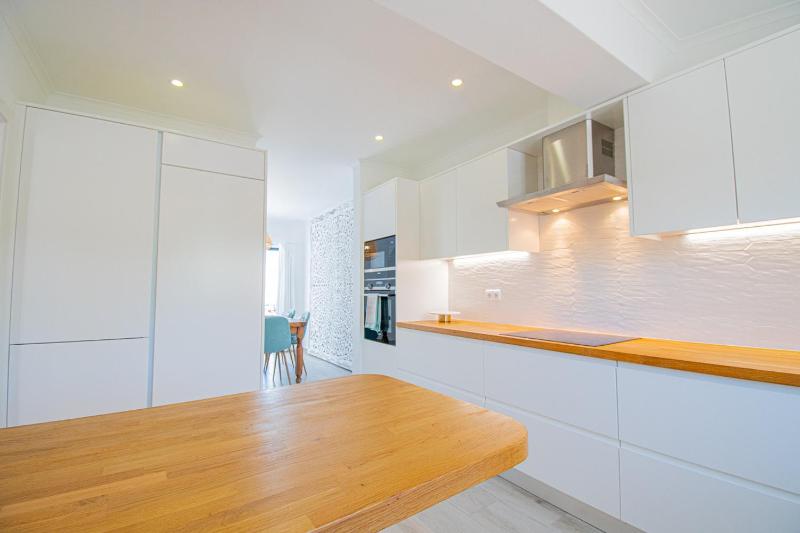 Casa Mel - Stylish 3-Bed Townhouse with Pool - image 11