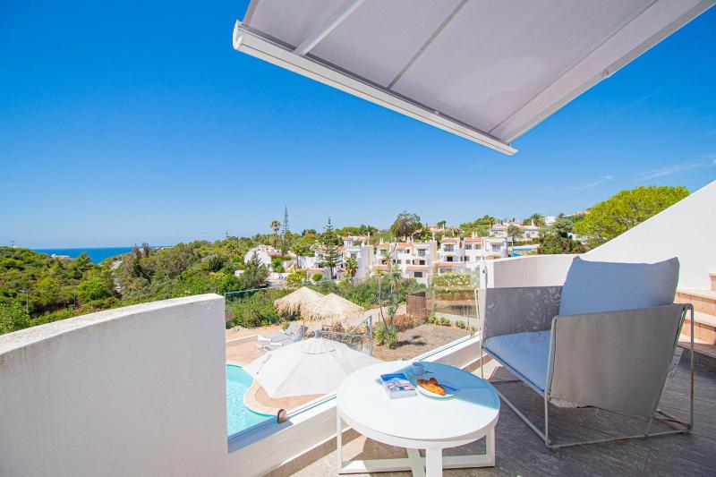 Casa Mel - Stylish 3-Bed Townhouse with Pool - image 48