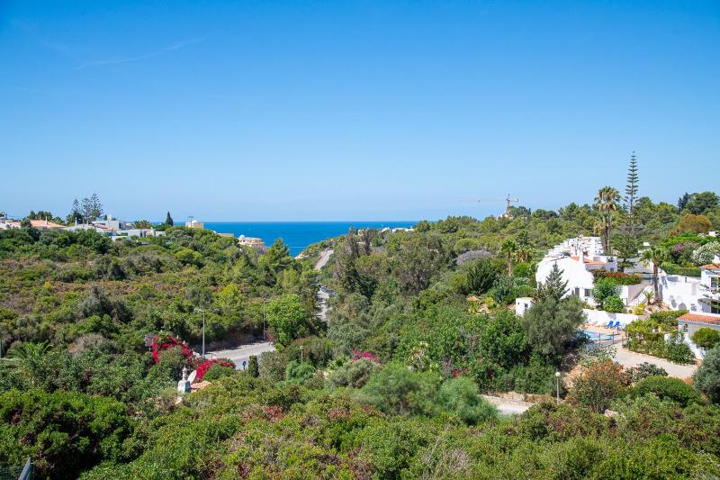 Casa Mel - Stylish 3-Bed Townhouse with Pool - image 43