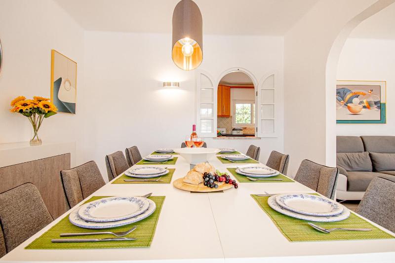 The Gaff - Great 5-Bedroom Villa - image 36