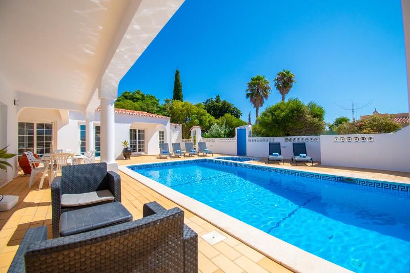 The Gaff - Great 5-Bedroom Villa - image 27