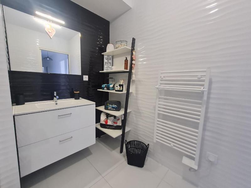 Appartement contemporain 3 chambres avec vue sur canal parking et internet à Nancy - FR-1-584-343 - image 7