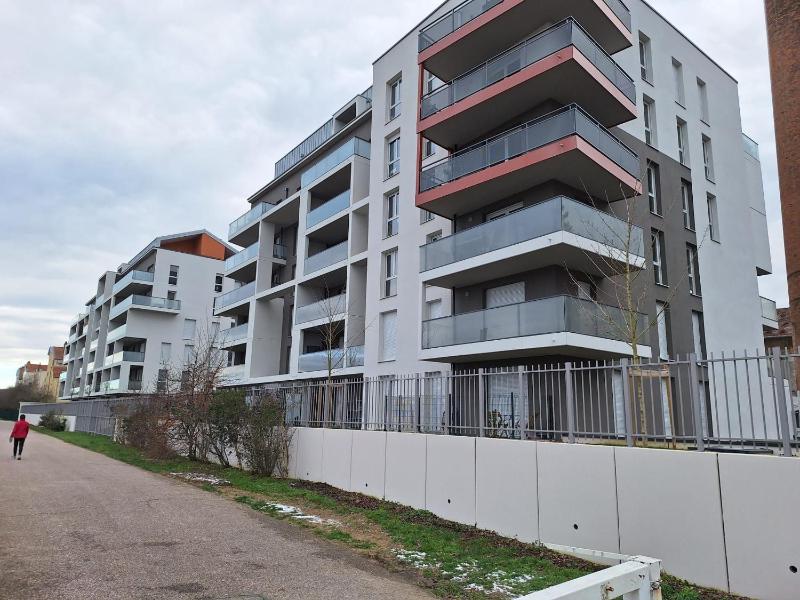 Appartement contemporain 3 chambres avec vue sur canal parking et internet à Nancy - FR-1-584-343 - image 29
