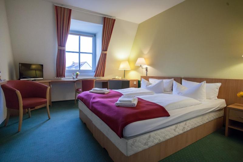Classic Double Room image 1