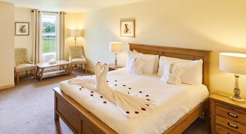 Double Room image 3