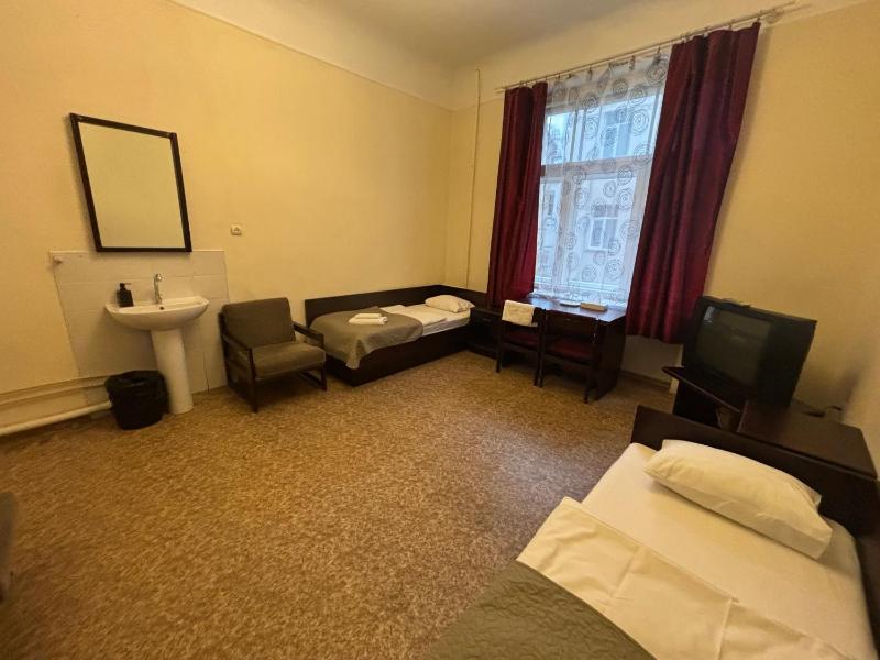 Hostel Viktorija with Private Rooms - image 7
