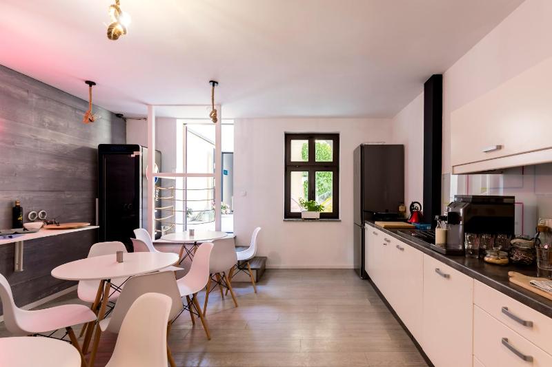 Cooltour Hostel - image 9