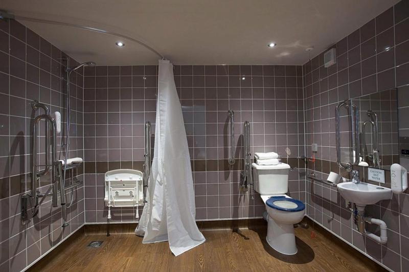 Double Room - Disability Access image 3